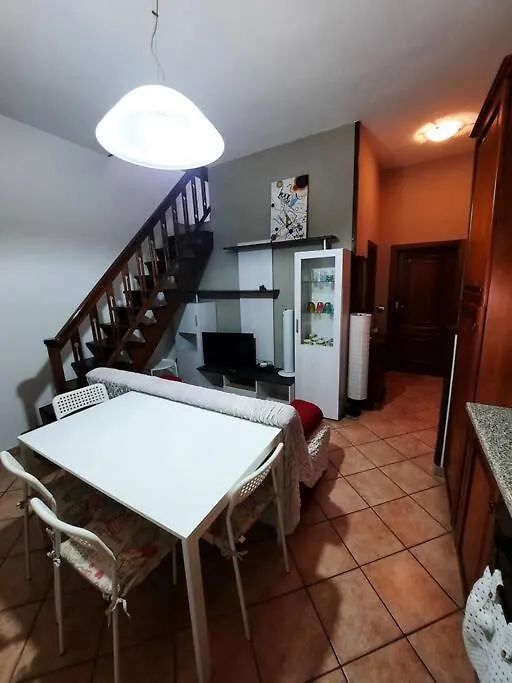 Appartamento Il Sottotetto Di Anna Piombino